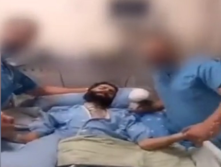 סלפי עם עציר