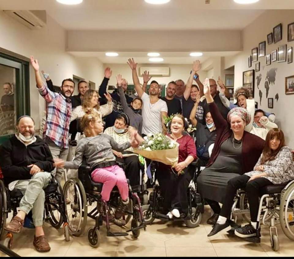 הופעה של מויאל בשלהבת