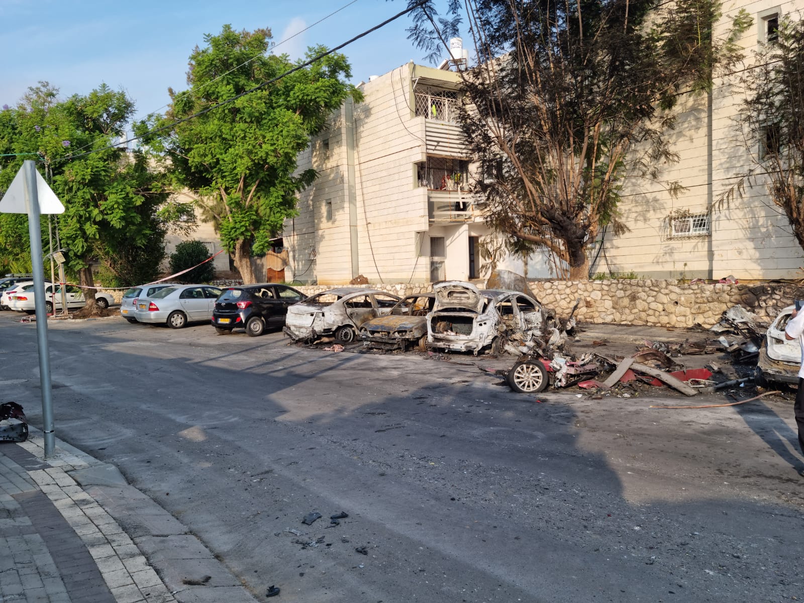 שדה קרב מקומי זירת פגיעת הרקטה בגדרה 