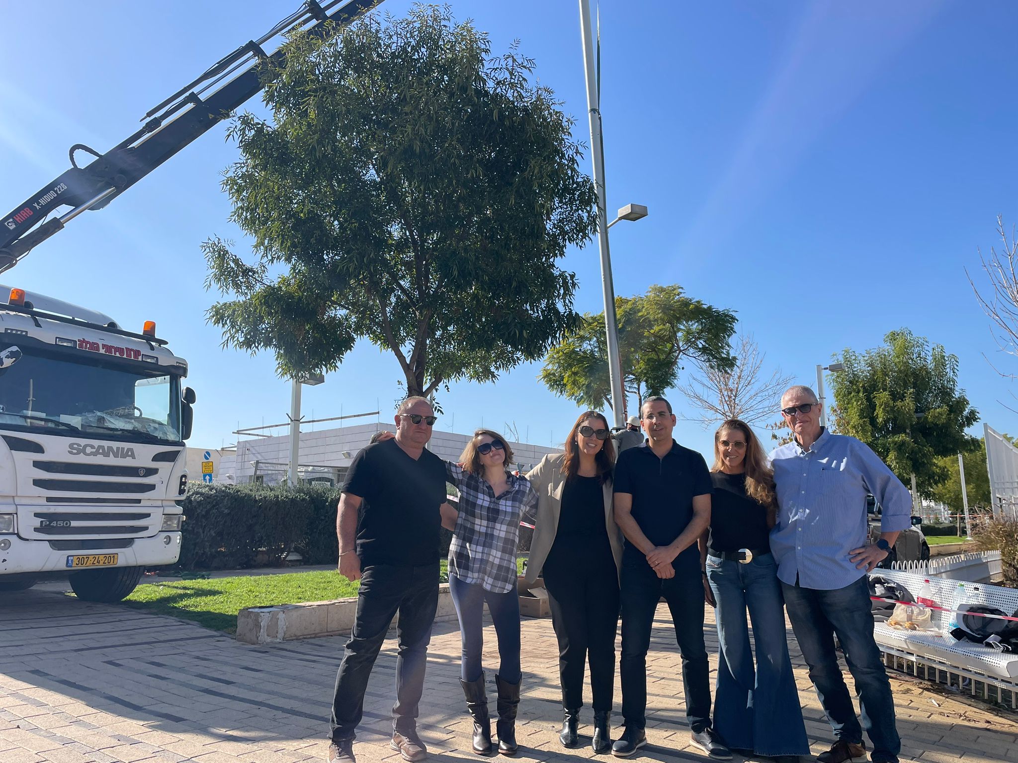 מתקינים עמוד