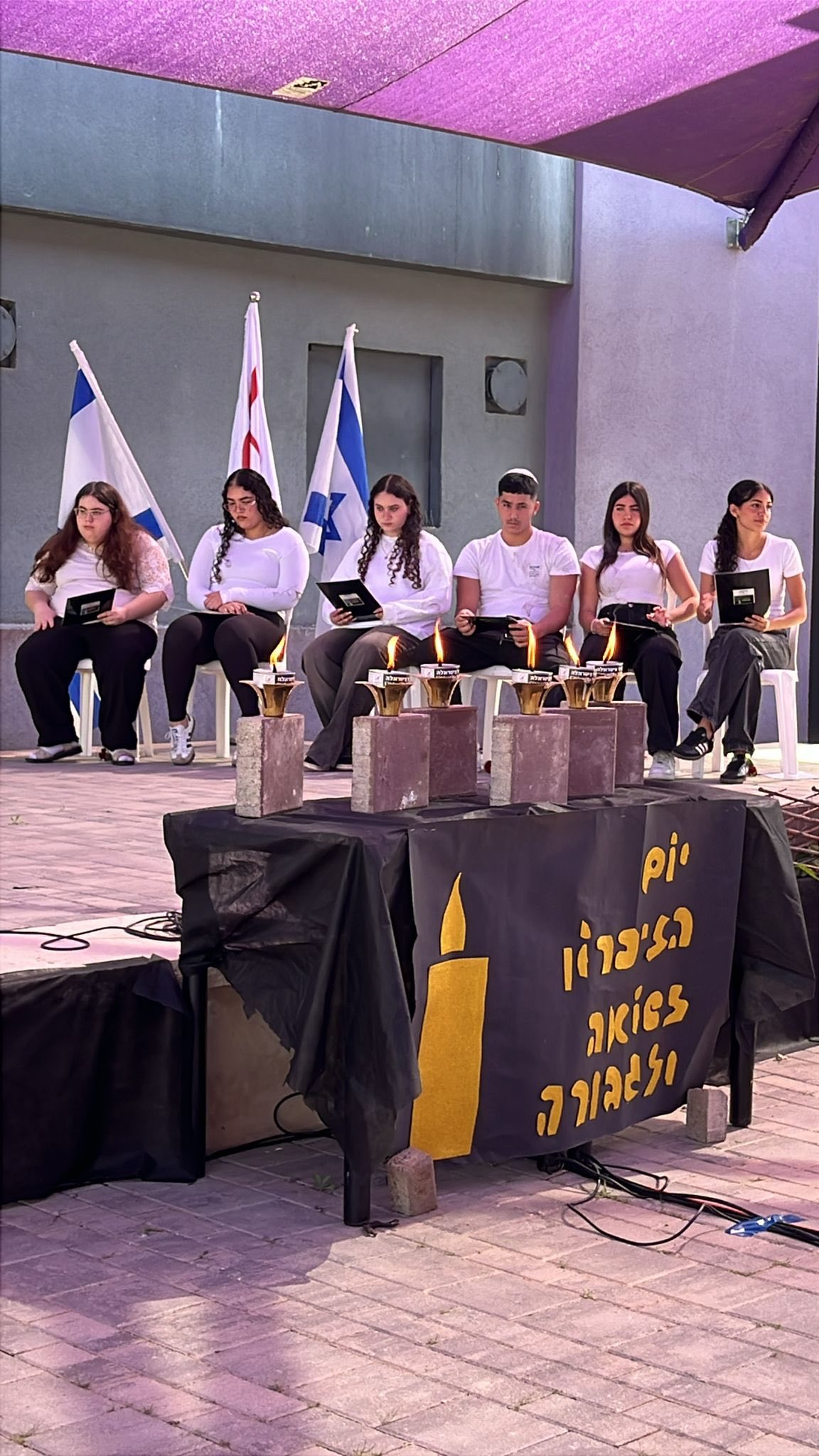 טקס יום השואה בבית הספר רות 