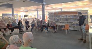 פרלמנט 60+ בספרייה